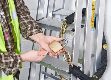 YALE LUCCHETTO OTTONE ARCO STANDARD IN BLISTER