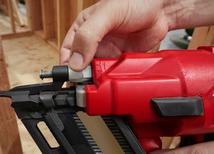 MILWAUKEE CHIODATRICE 34° A BATTERIA M18 FFN-0C