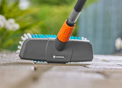GARDENA 18816 CLEAN SYSTEM SPAZZOLONE CON RASCHIETTO