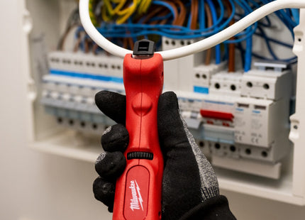 MILWAUKEE COLTELLO SPELLACAVI MULTI PER CAVI ELETTRICI D.MM6-13