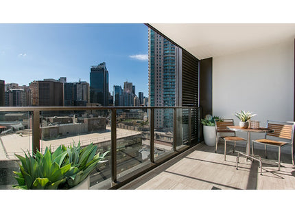 VARMA TEC RISCALDATORE INFRAROSSI 1300W MOD. SPOT1301/X5