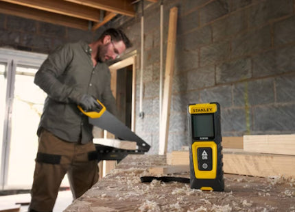 STANLEY MISURATORE LASER SLM100 DISTANZA MISURABILE MAX MT30