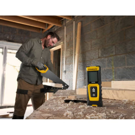 STANLEY MISURATORE LASER SLM100 DISTANZA MISURABILE MAX MT30