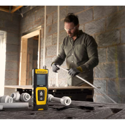 STANLEY MISURATORE LASER SLM100 DISTANZA MISURABILE MAX MT30
