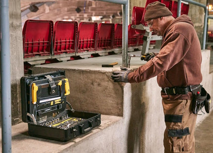 STANLEY VALIGIA IN ALLUMINIO CON 142 UTENSILI ORGANIZZATI IN 4 SCOMPARTI