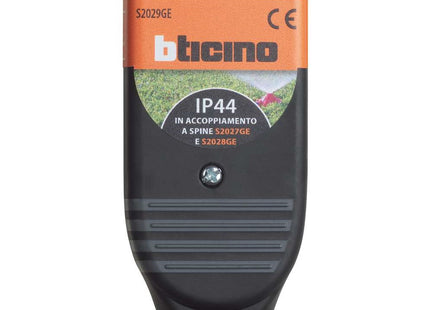 BTICINO PRESA IN CAUCCIU' BIMATERIALE BIPASSO 10/16A IP44 NERO