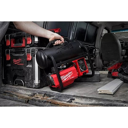 MILWAUKEE COMPRESSORE A BATTERIA M18 FAC-0(V1/23)