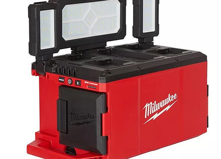 MILWAUKEE PACKOUT TRE FARETTI LED ORIENTABILI MOD. M18 POALC-0 (V1/23)