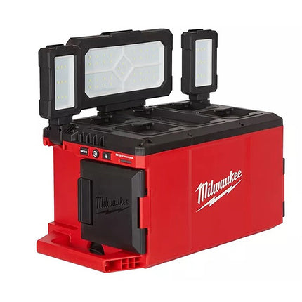 MILWAUKEE PACKOUT TRE FARETTI LED ORIENTABILI MOD. M18 POALC-0 (V1/23)