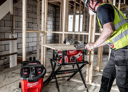 MILWAUKEE ASPIRATORE A BATTERIA SOLIDI/LIQUIDI M18 F2VC23L-0(V1/23)