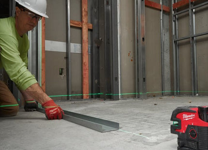 MILWAUKEE LASER VERDE A 2 LINEE CON 4 PUNTI PIOMBO M12 CLL4P-301C(V1/23)