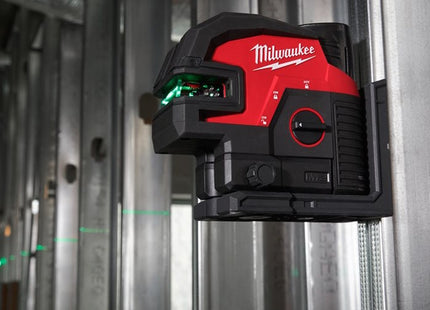 MILWAUKEE LASER VERDE A 2 LINEE CON 4 PUNTI PIOMBO M12 CLL4P-301C(V1/23)