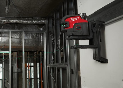 MILWAUKEE LASER VERDE A 2 LINEE CON 4 PUNTI PIOMBO M12 CLL4P-301C(V1/23)
