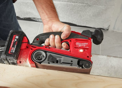 MILWAUKEE LEVIGATRICE A NASTRO A BATTERIA M18 FBTS75-552X