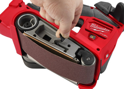 MILWAUKEE LEVIGATRICE A NASTRO A BATTERIA M18 FBTS75-552X