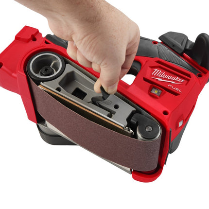 MILWAUKEE LEVIGATRICE A NASTRO A BATTERIA M18 FBTS75-552X