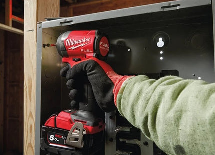 MILWAUKEE AVVITATORE IMPULSI DA 1/4" HEX A BATTERIA M18 FID3-502X(V1/23)