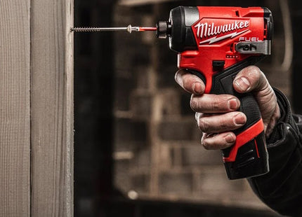 MILWAUKEE AVVITATORE IMPULSI DA 1/4" HEX A BATTERIA M12 FID2-0X(V1/23)