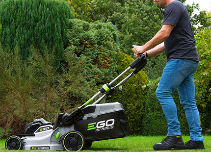 EGO RASAERBA A BATTERIA A TRAZIONE LM2236E-SP 56V 10AH TAGLIO CM55