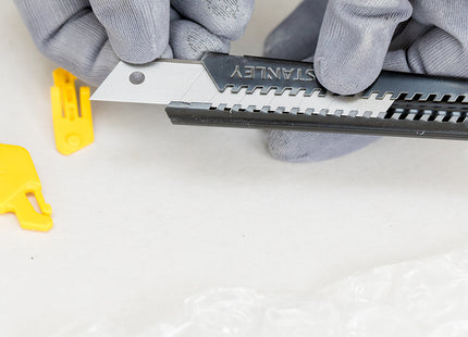 STANLEY CUTTER IN METALLO PER LAME DA MM18*