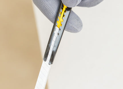 STANLEY CUTTER IN METALLO PER LAME DA MM18*