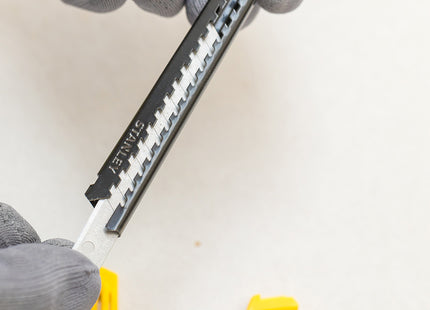 STANLEY CUTTER IN METALLO PER LAME DA MM18*